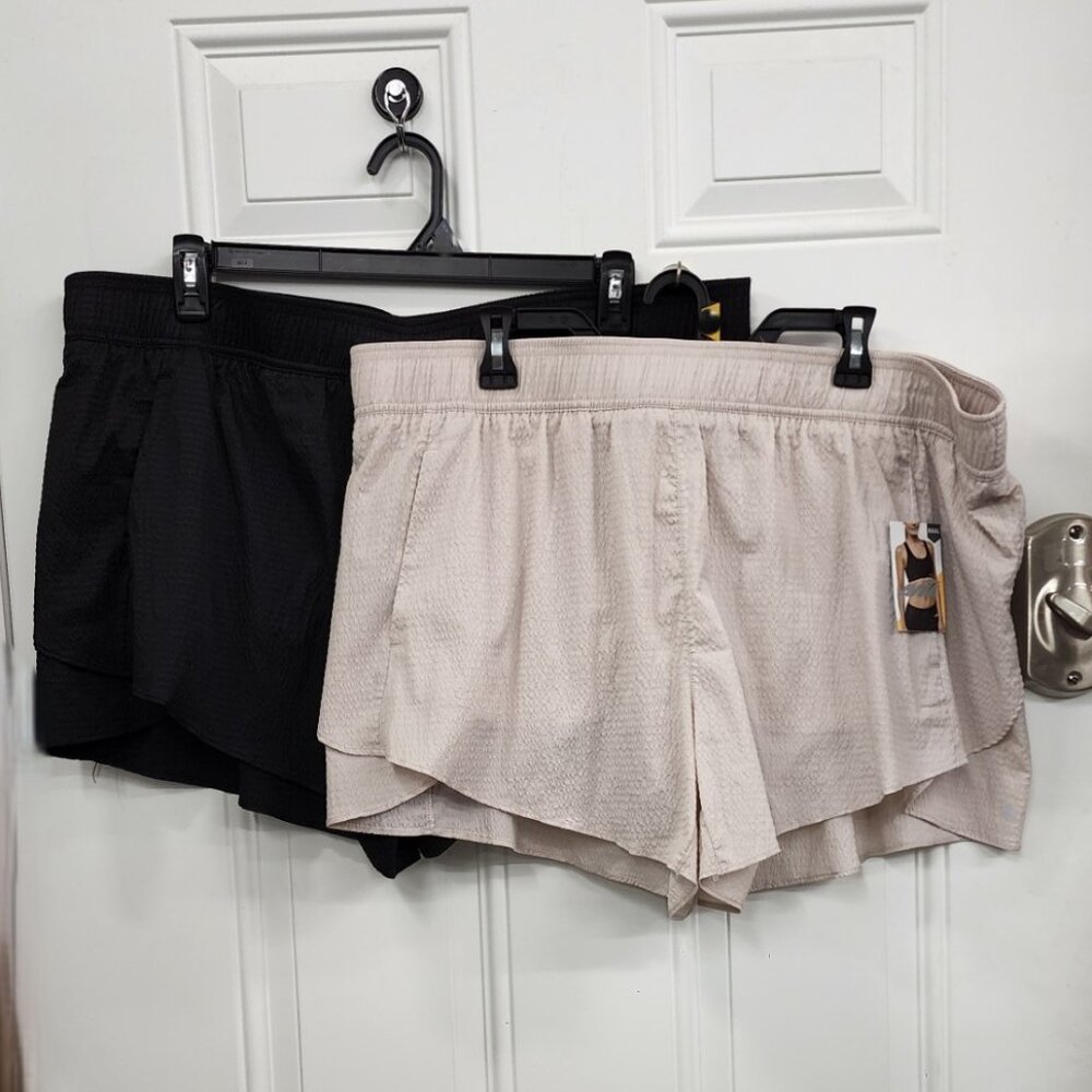 2 New Avia Court Shorts - Size XXXL 22 - Black & Taupe